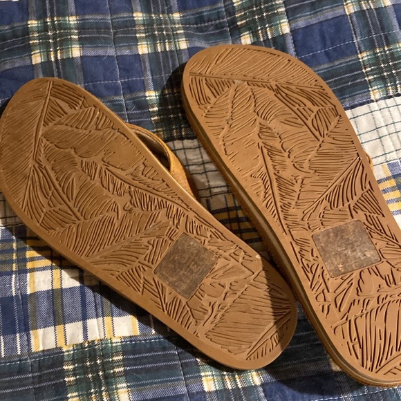 Reef tan leather flip flops - Picture 3 of 3